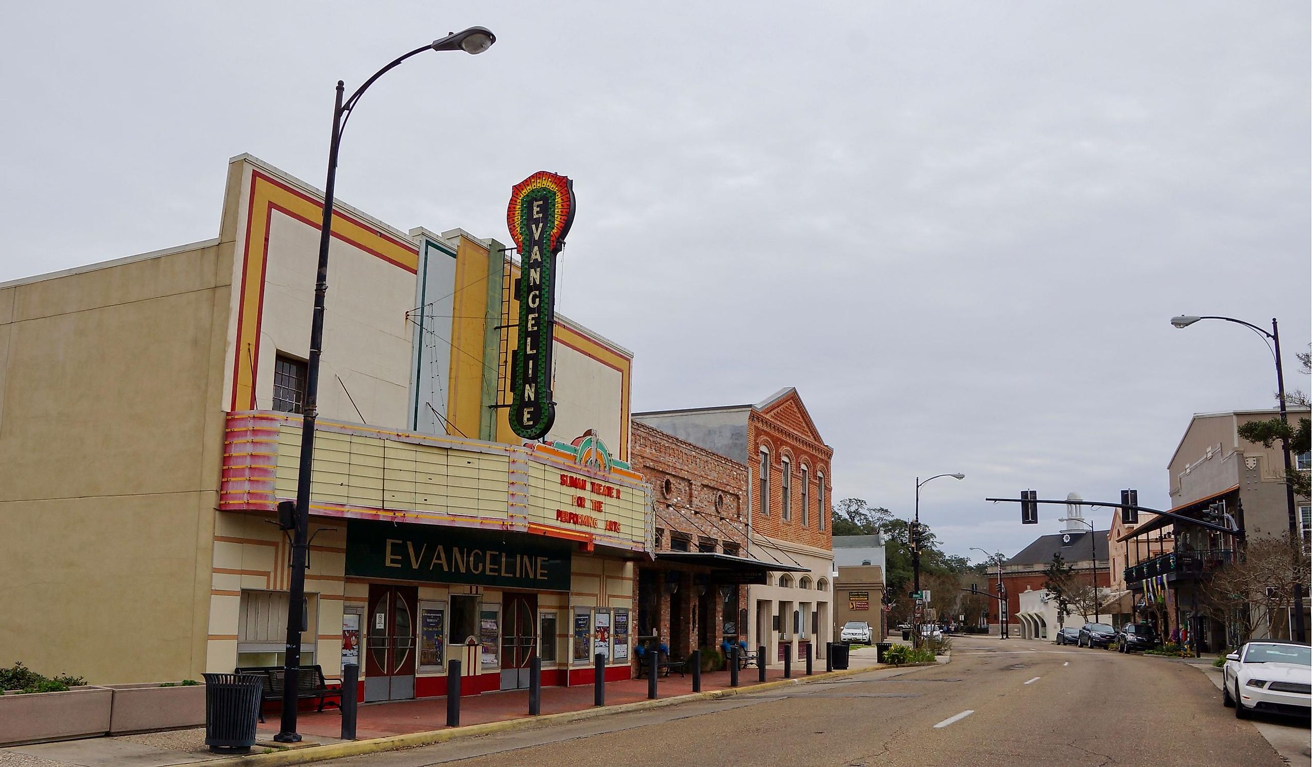 Evangeline Theather in New Iberia in Louisiana USA. Editorial credit: Bennekom / Shutterstock.com