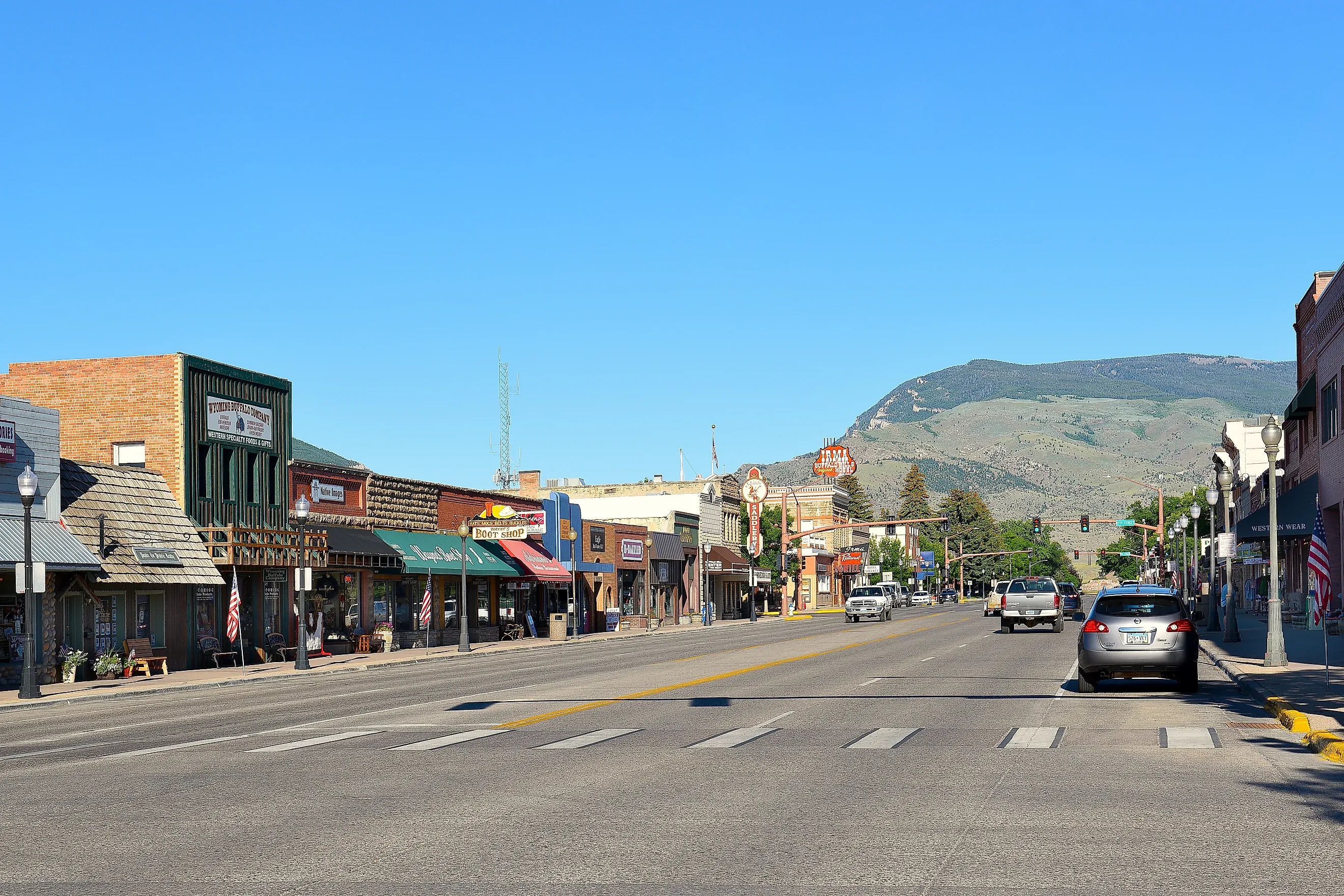 Sheridan Avenue in Cody, Wyoming. Image credit: Steve Cukrov / Shutterstock.com.