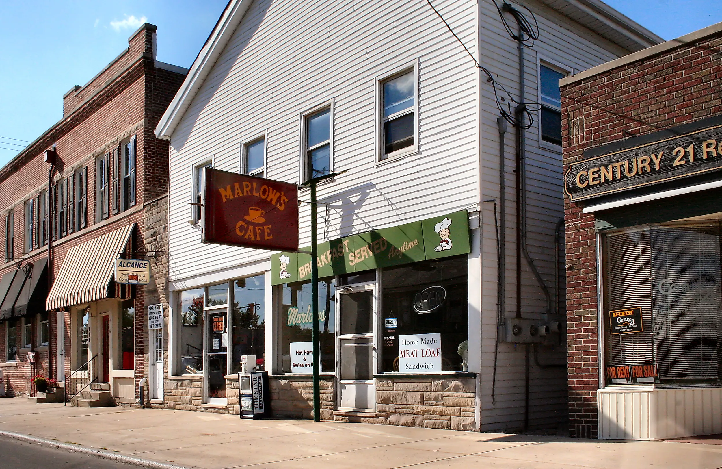 Westfield Indiana downtown cafe. Image Credits: Derek Jensen via Wikimedia Commons