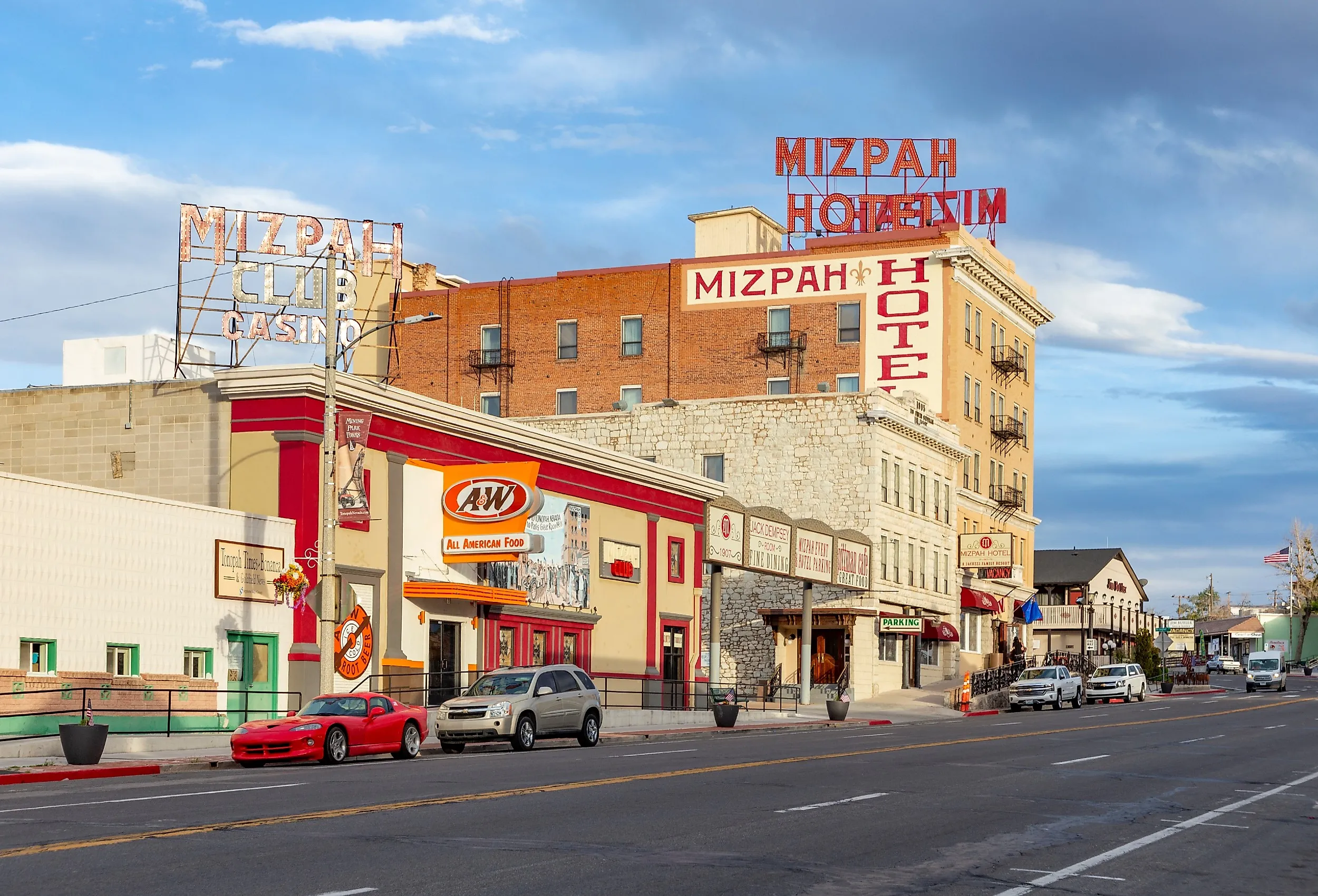 The historic Mizpah Hotel in Tonopah, Nevada. Image credit travelview via Shutterstock