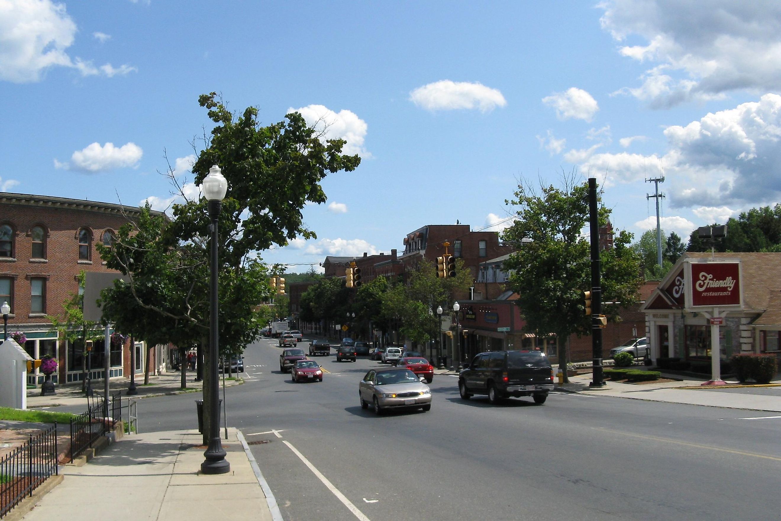 Massachusetts Route 131 eastbound in Southbridge Massachusetts