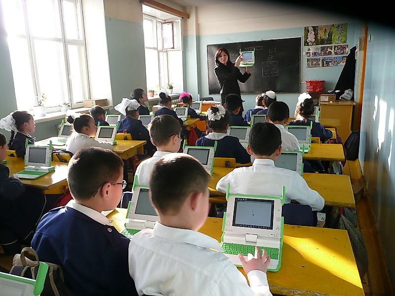Access to high speed internet is an important way to spread modern education today.