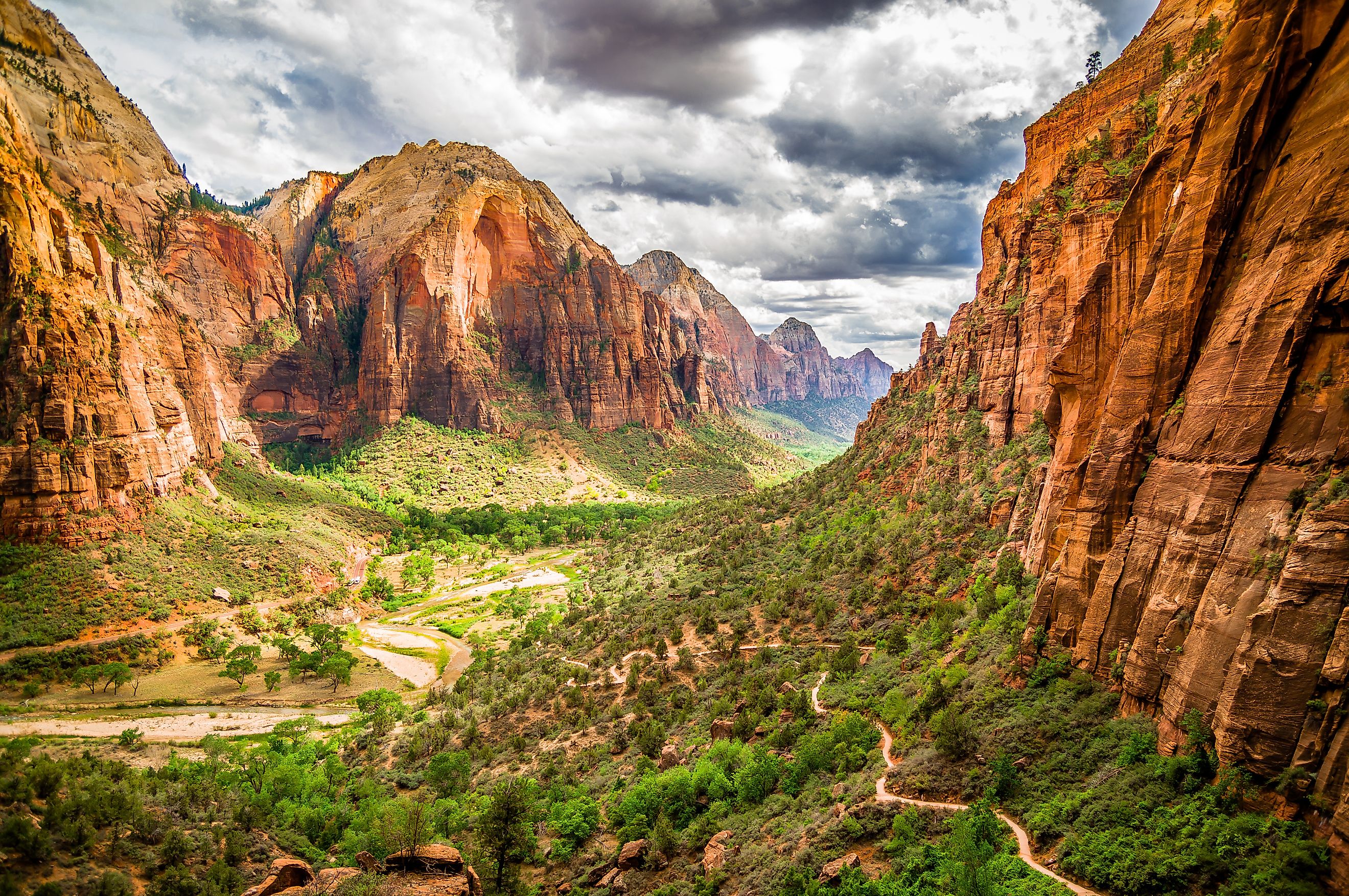 The gorgeous landscape of the Zion National Park.