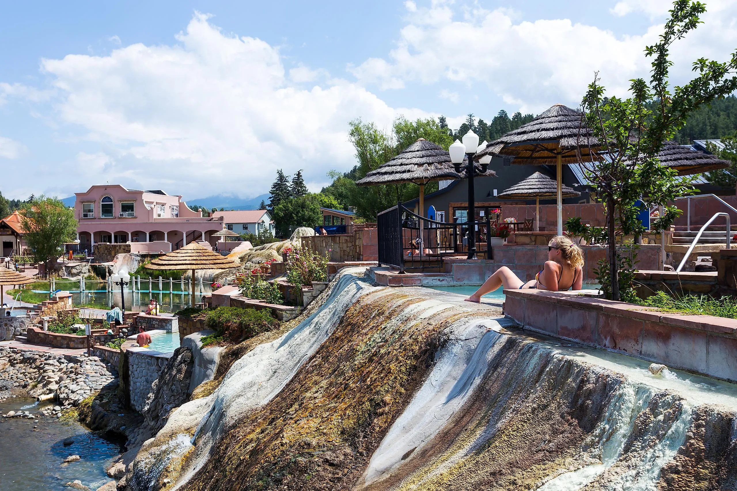 Pagosa Springs, Colorado: People relaxing in popular resort the Springs, San Juan river hot springs