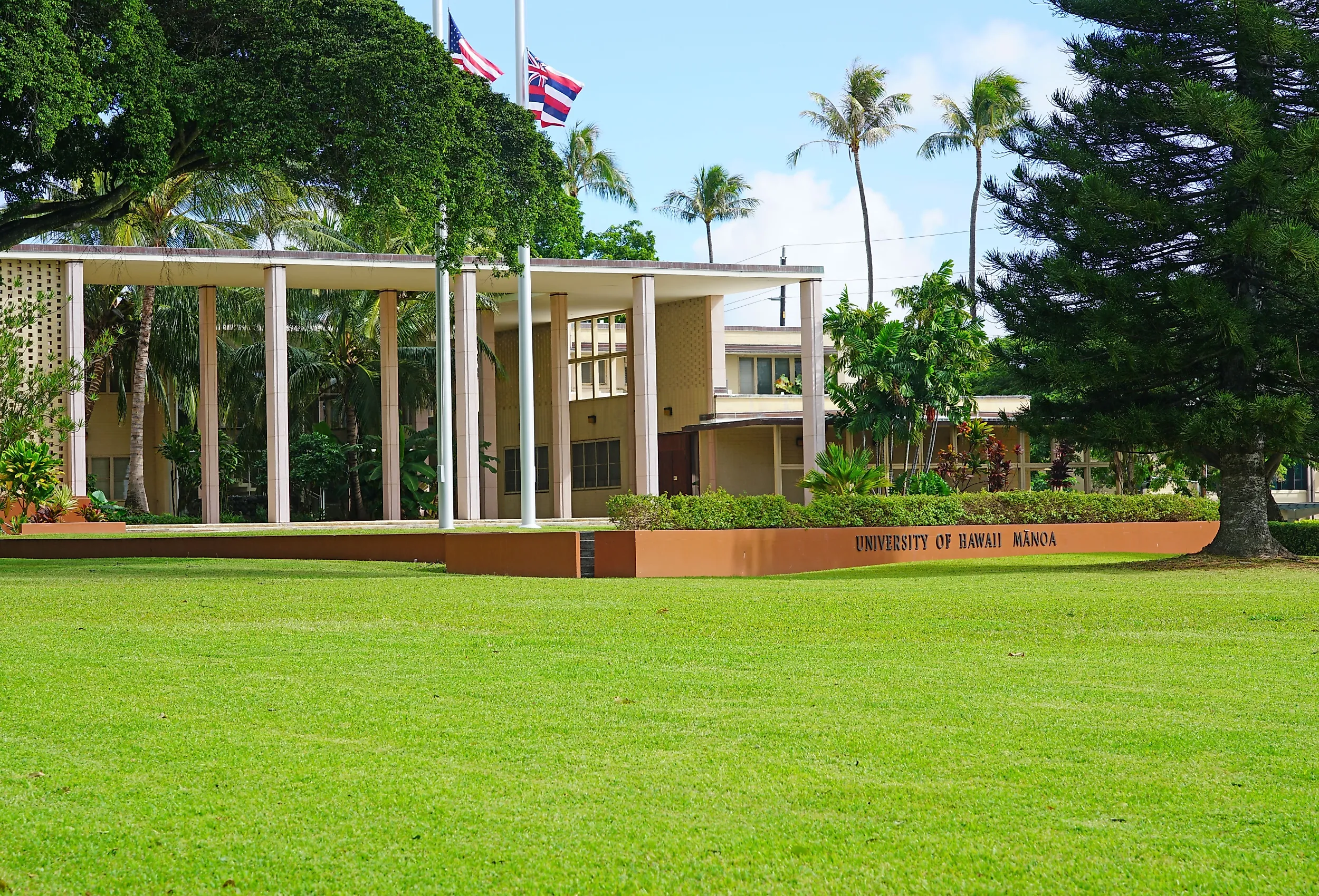 View of the campus of the University of Hawaii at Manoa, a public university located in Honolulu, Oahu, Hawaii. Image credit EQRoy via Shutterstock.