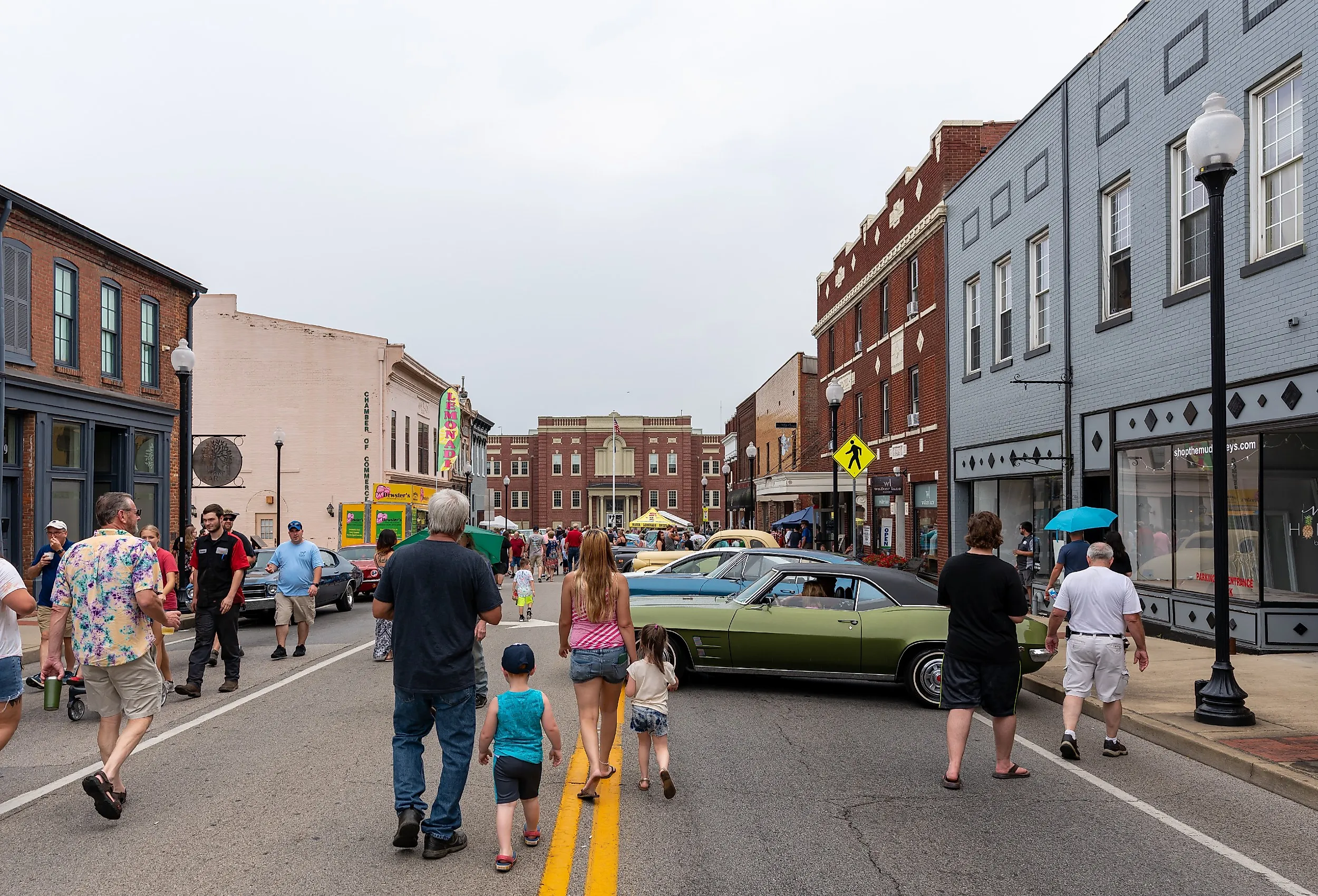 Cruisin' The Heartland car show in downtown Elizabethtown, Kentucky. Image credit Brian Koellish via Shutterstock 