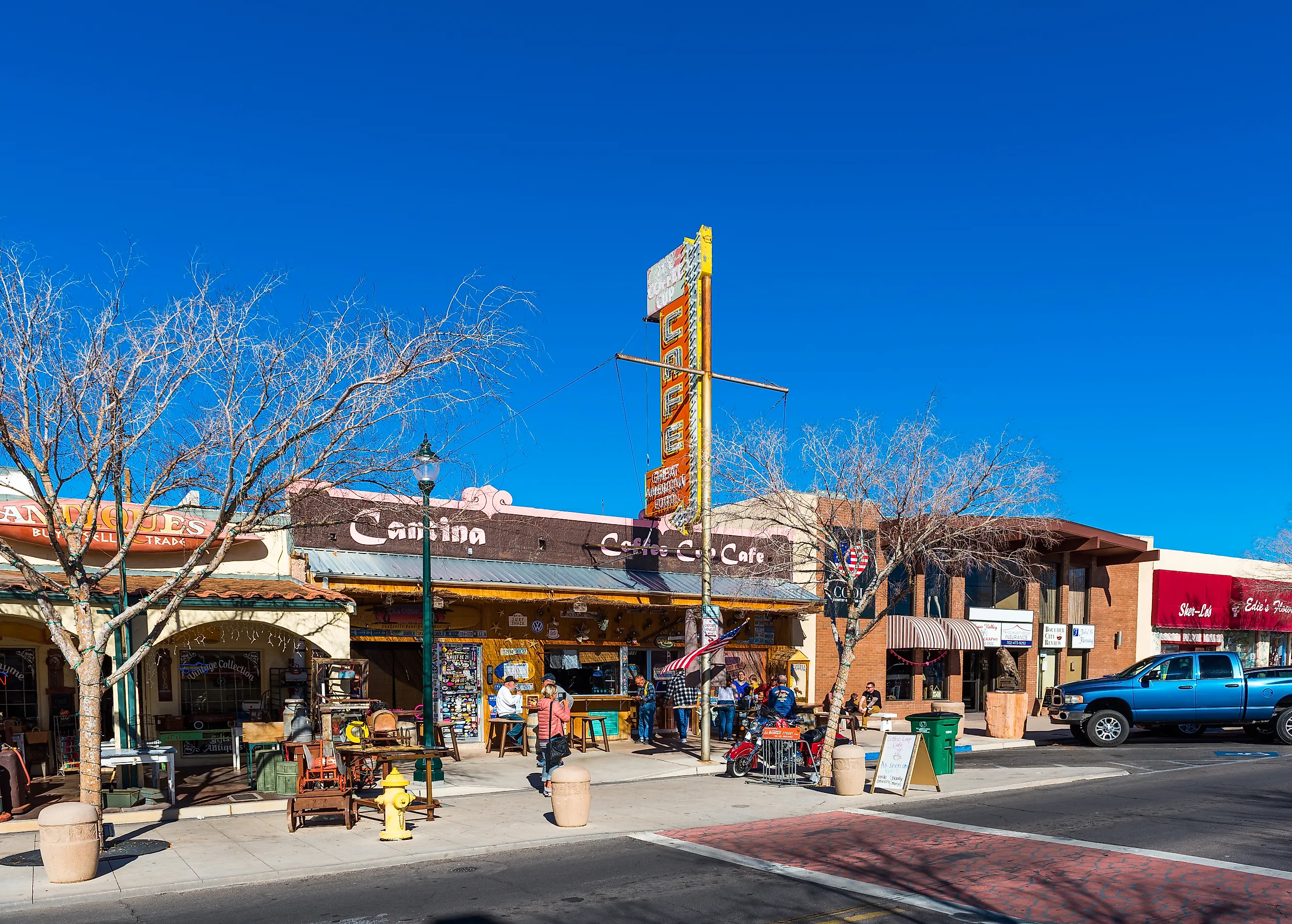 City center in Boulder City, Nevada. Image credit gg-foto via Shutterstock