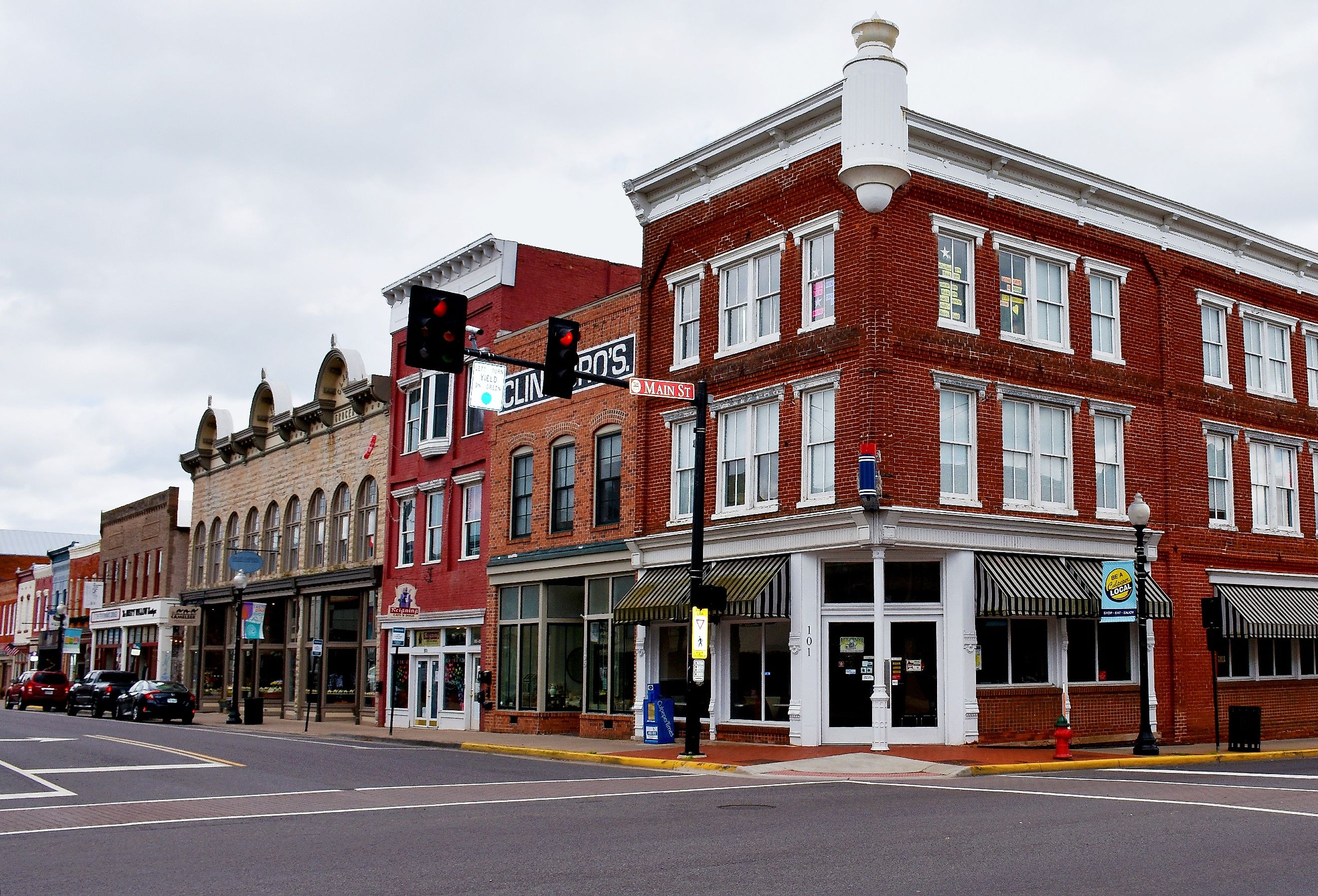 Downtown street in Culpeper, Virginia. Image credit refrina via Shutterstock