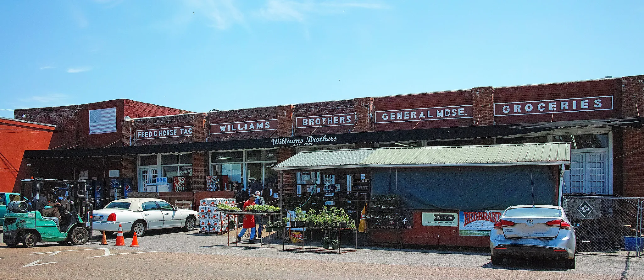 Exterior of the Williams Brothers General Store, which has been an institution in Philadelphia, MS for almost 100 years. Image credit Robert Barnette via Flickr.