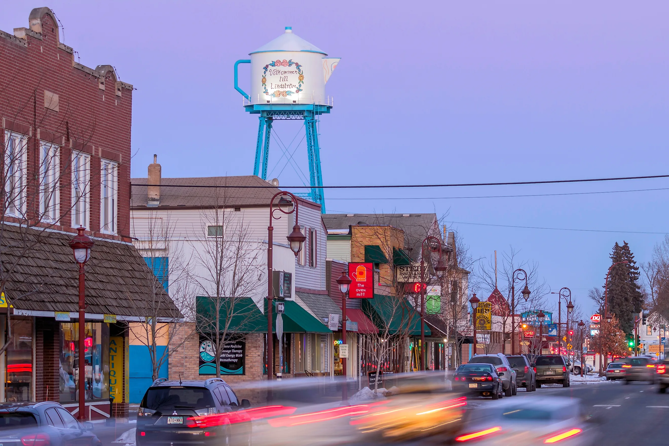 A view of Lindstrom, Minnesota, and its Iconic Coffeepot Water Tower. Image credit: Sam Wagner / Shutterstock.com