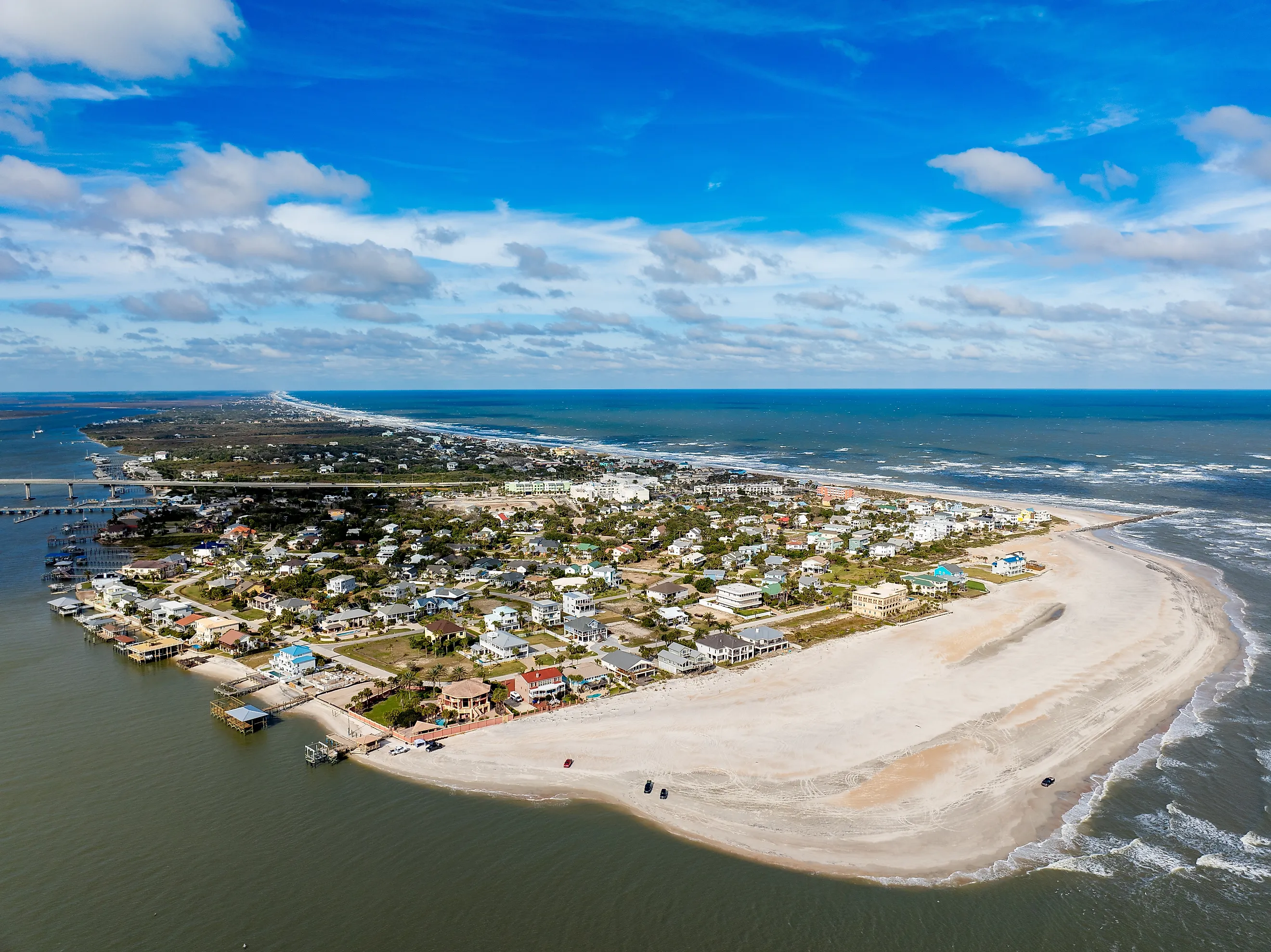 Aerial photo of Vilano Beach in St. Augustine, Florida, with highway A1A crossing the Tolomato River.
