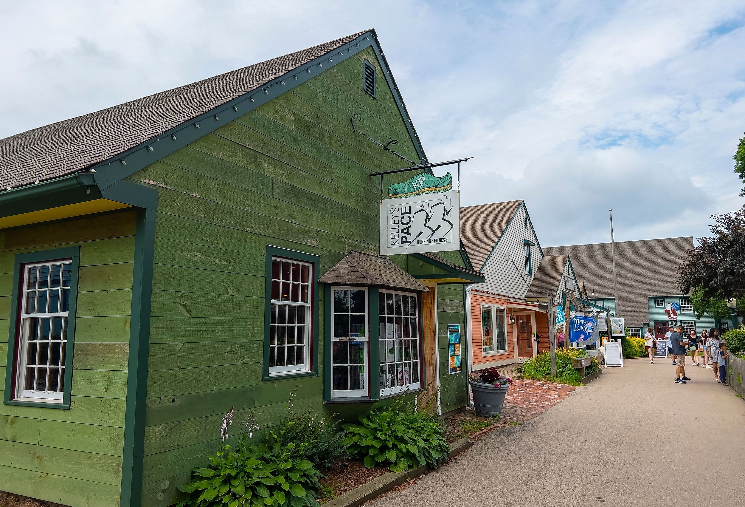 Historic shop in Old Mystic Village in summer in village of Mystic, town of Stonington, Connecticut CT, USA. Editorial credit: Wangkun Jia / Shutterstock.com