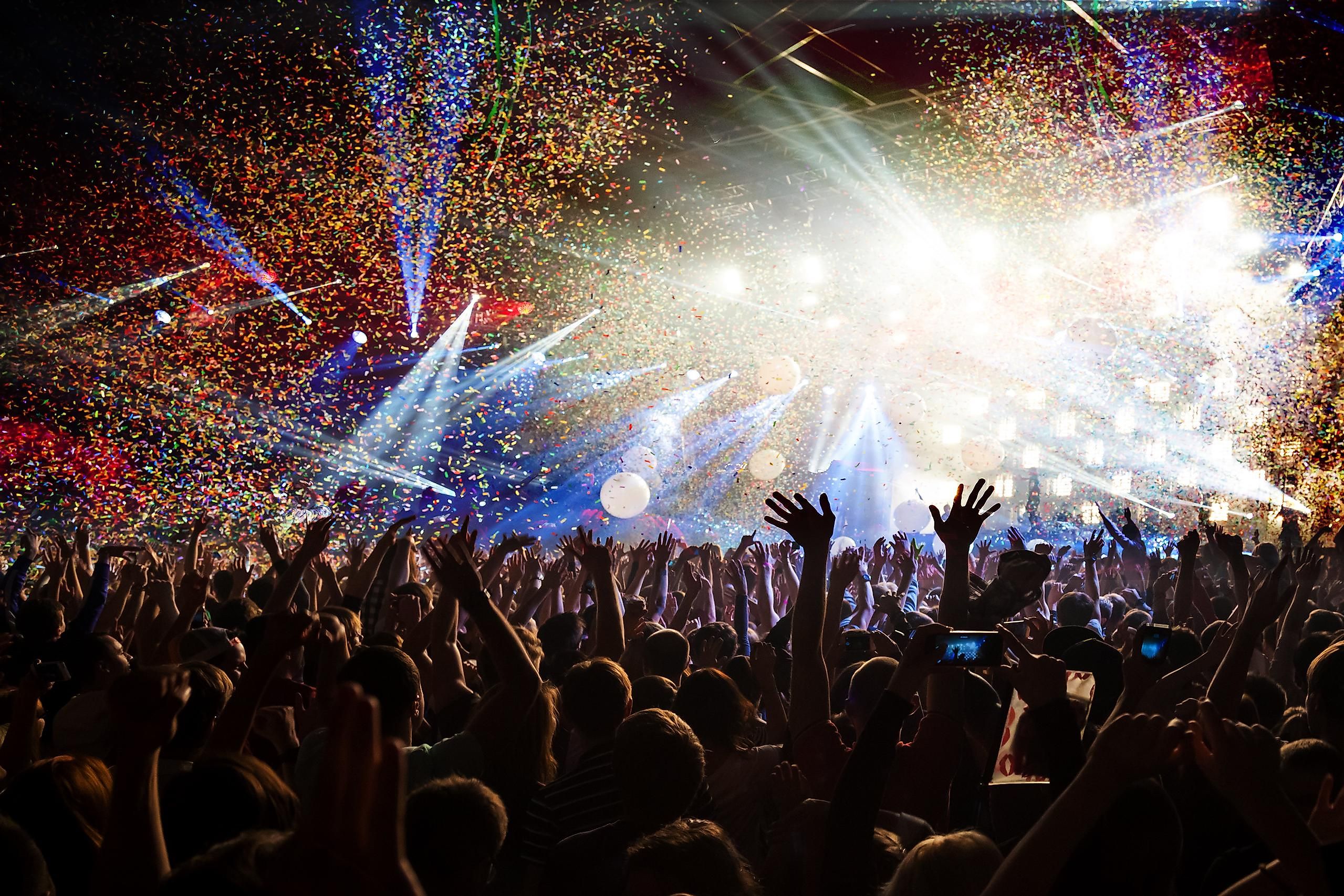 Coachella, Governors Ball, and Lollapalooza are a few of the largest music festivals in the US.