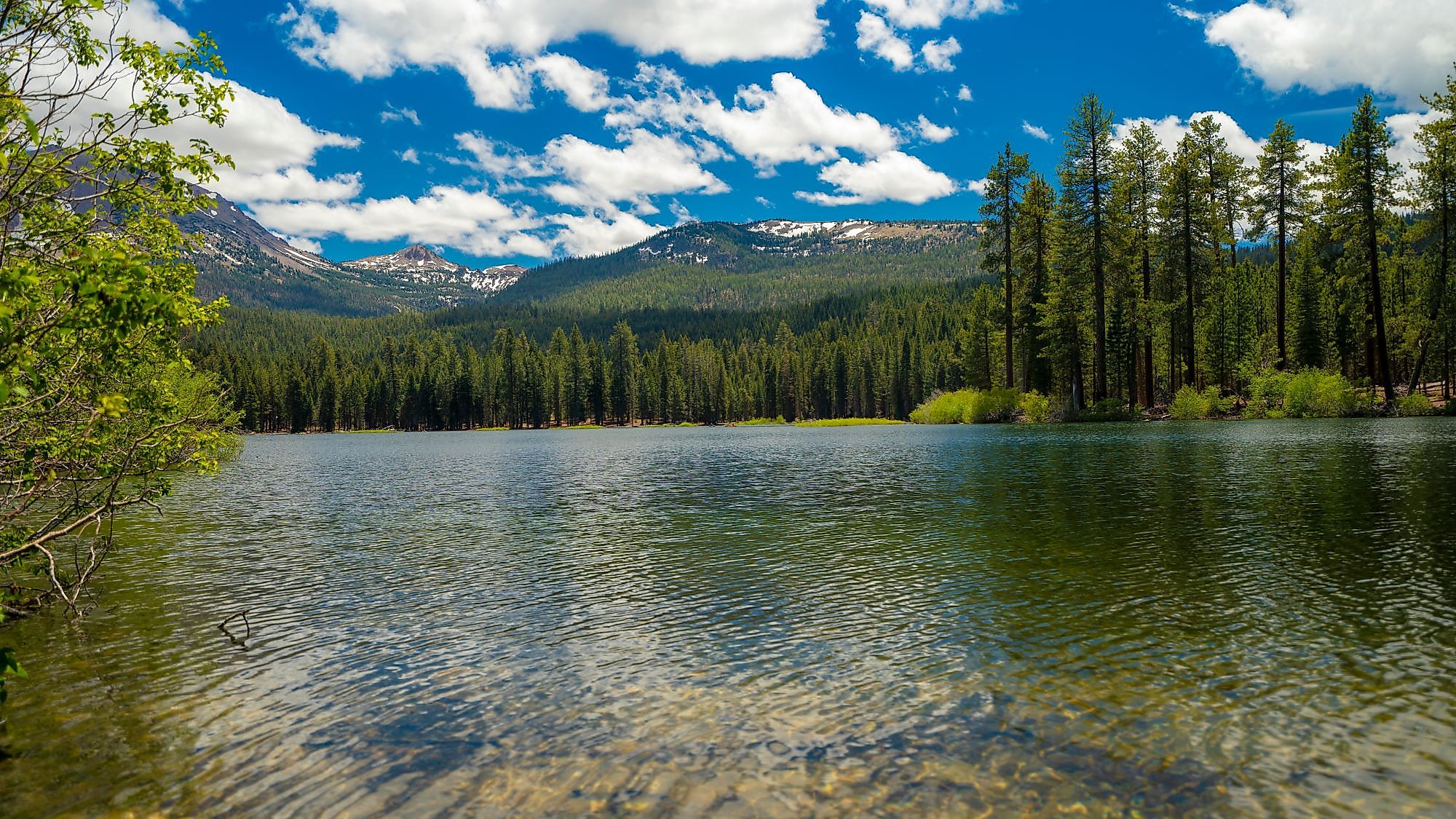 Manzanita Lake, California WorldAtlas