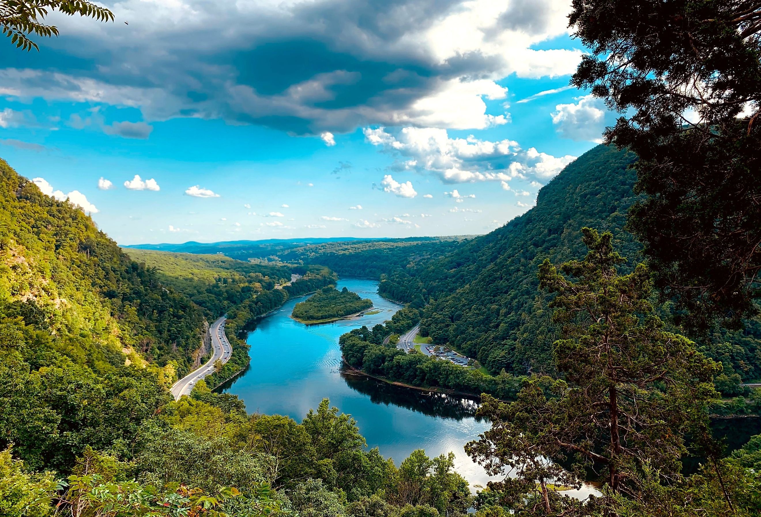 Delaware Water Gap National Recreation Area get on a stretch of the River on the New Jersey and Pennsylvania border near Hackettsville.