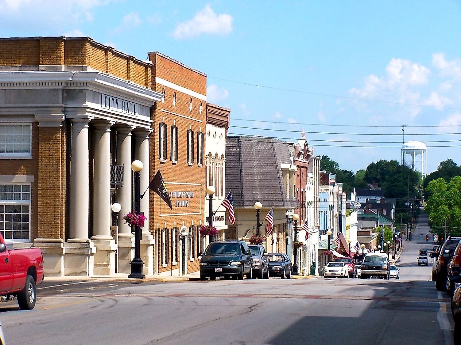 Beautiful downtown area of Harrodsburg, Kentucky. Image credit: J. Stephen Conn/Flickr.