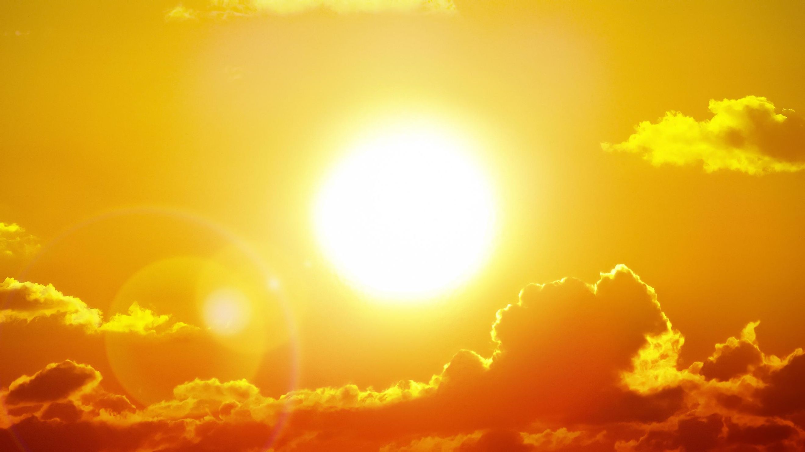 How Big Is The Sun? - WorldAtlas | Rotweine
