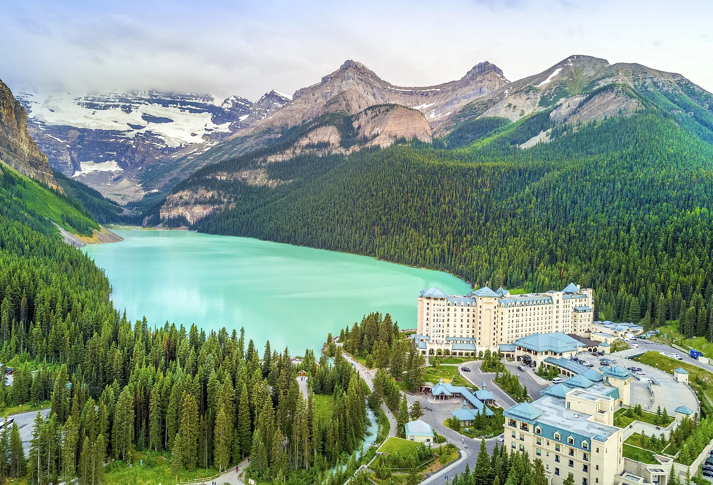 Fairmont Chateau Lake Louise, Banff National Park, Alberta.