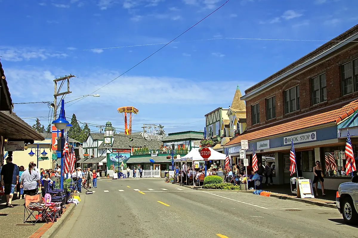 Front Street in Poulsbo, Washington. Image credit: Steven Pavlov, CC BY-SA 3.0 <https://creativecommons.org/licenses/by-sa/3.0>, via Wikimedia Commons