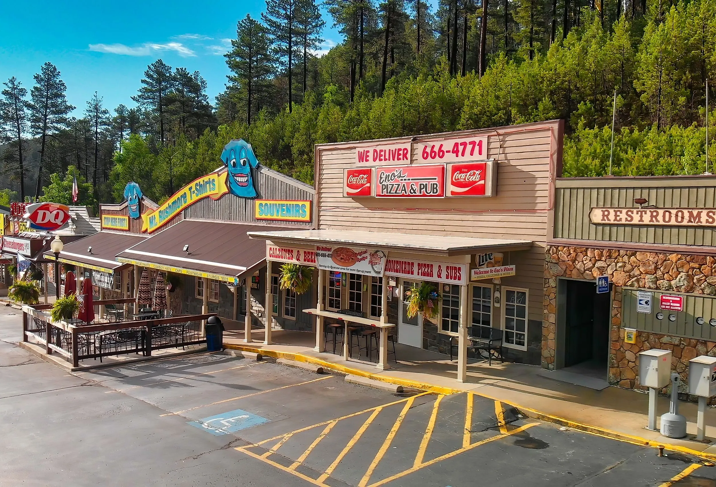 Boutiques and shops in downtown Keystone, South Dakota. Editorial credit: GagliardiPhotography / Shutterstock.com