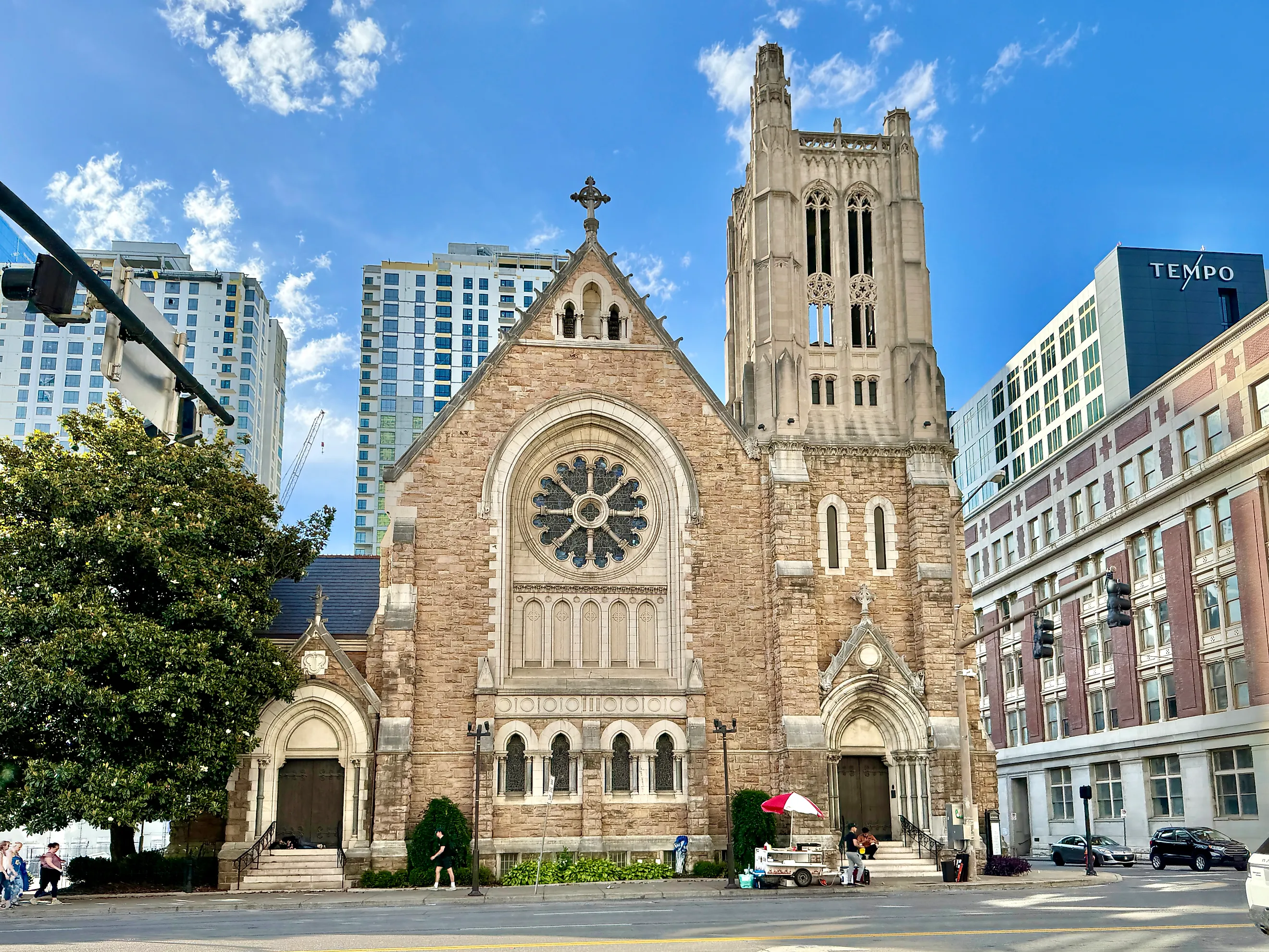 Christ Church Episcopal Cathedral in Nashville, TN (Credit: Warren LeMay from Chicago, IL, CC BY-SA 2.0, via Wikimedia Commons)