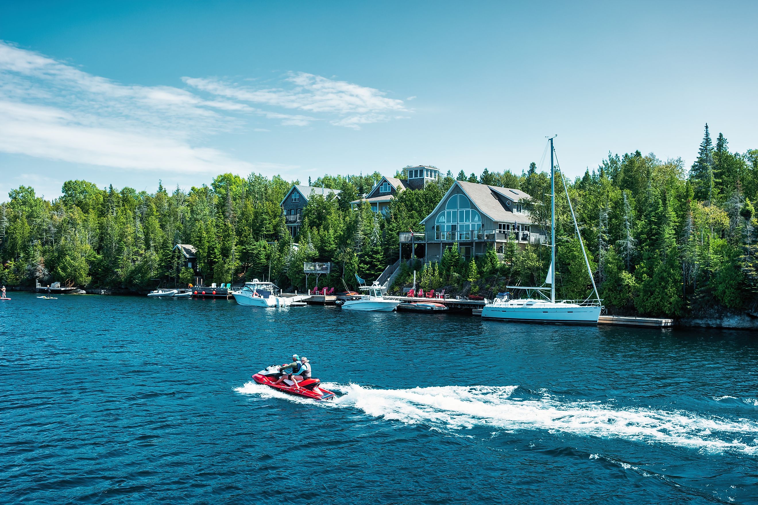 Tobermory, Ontario, via benedek / Shutterstock.com