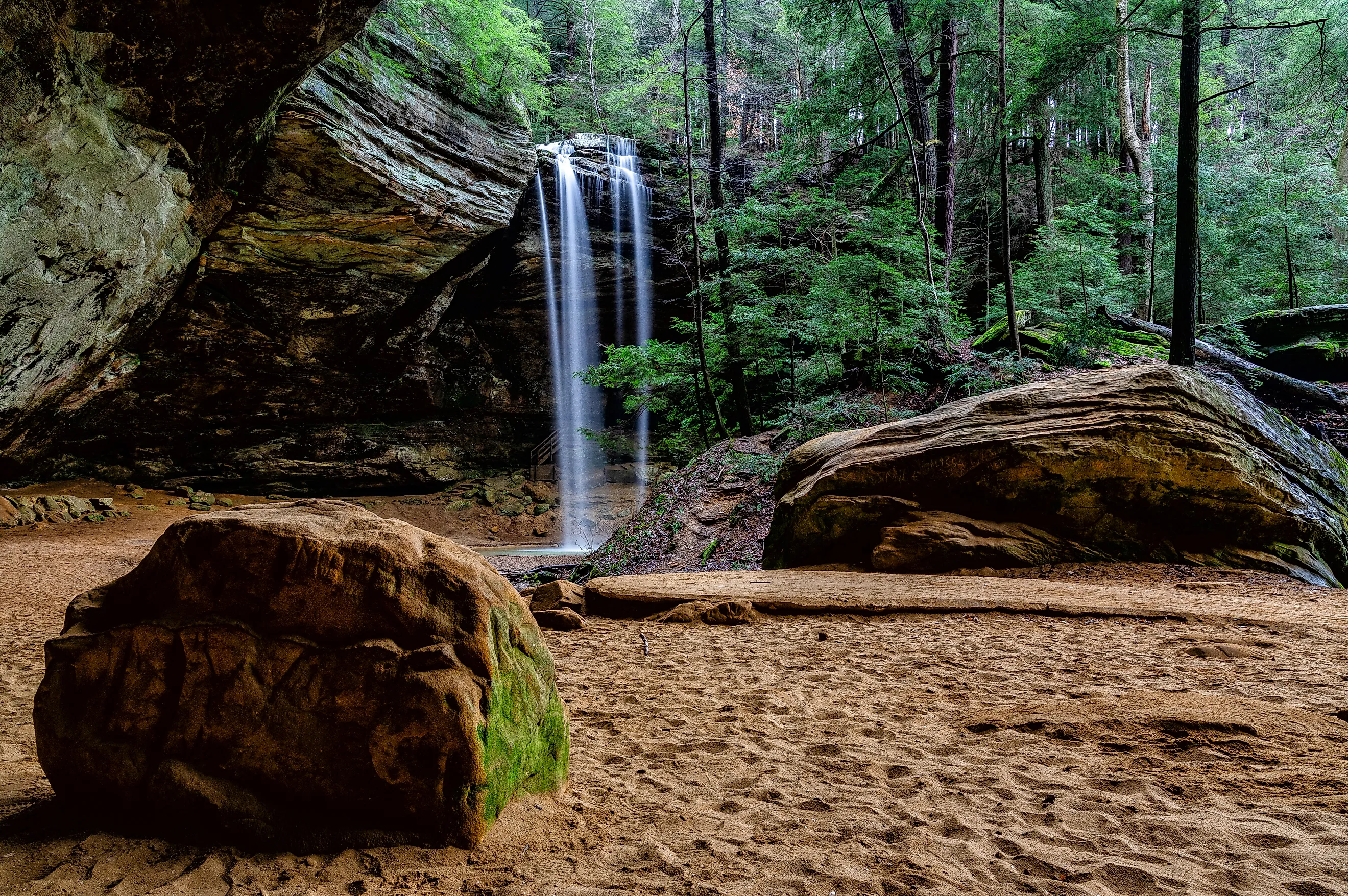 A beautiful waterfall at Ash Cave in Ohio's Hocking Hills State Park.