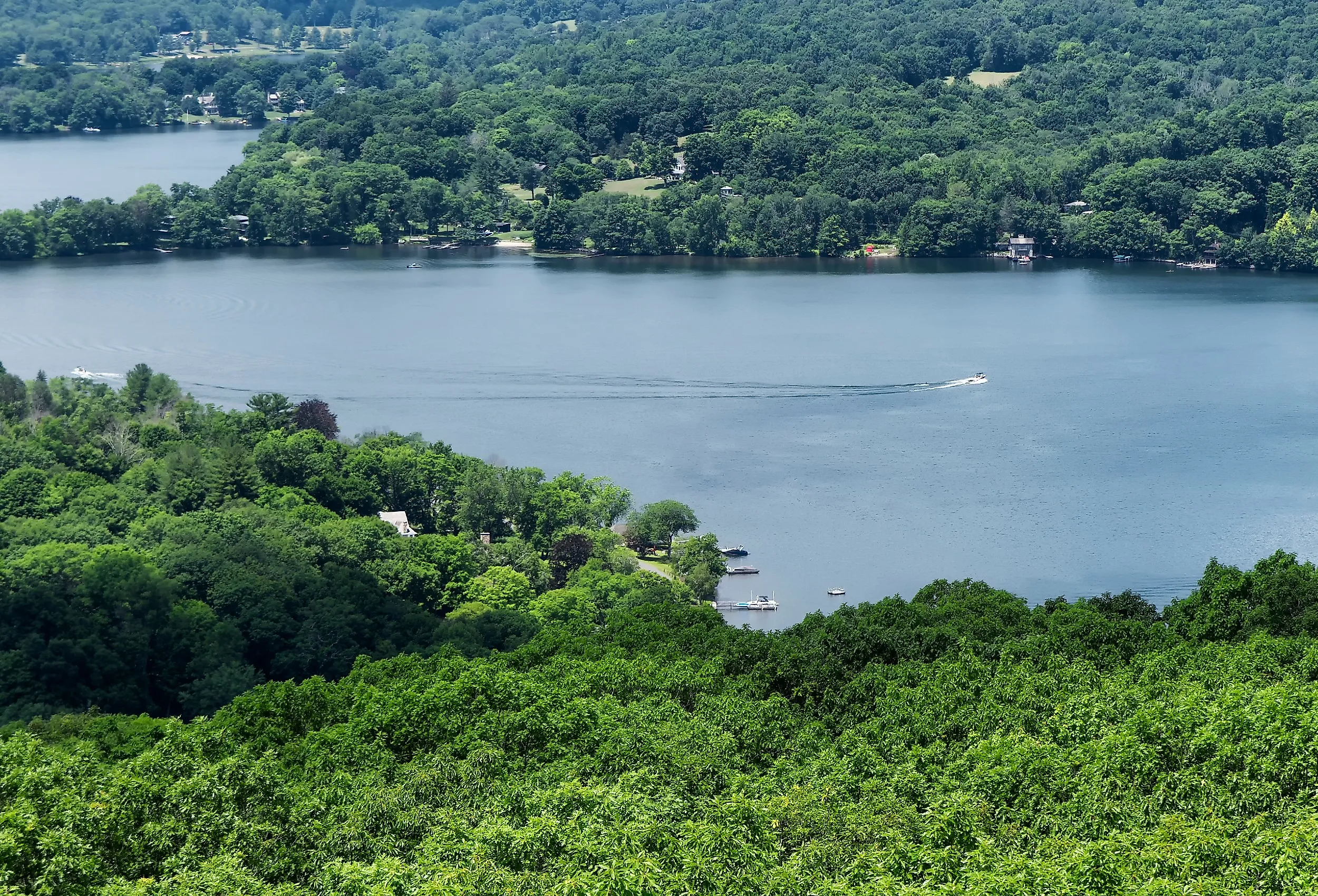 A view of Lake Waramaug from atop the pinnacle in Connecticut in the summertime.