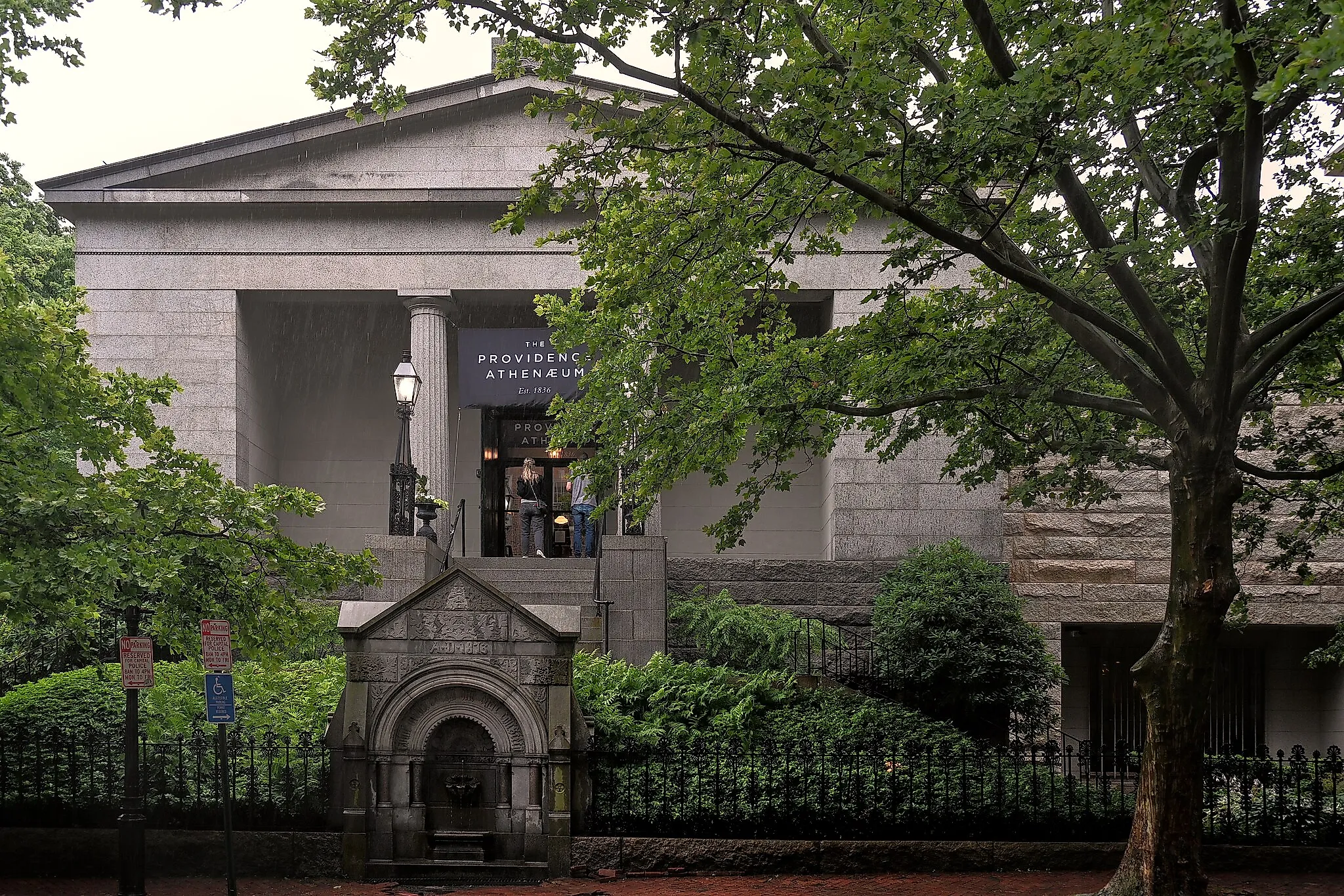 The Providence Atheneum, a private library in Providence, RI, with an institutional history dating back to the 18th century. Schwerdf, CC BY 4.0, via Wikimedia Commons