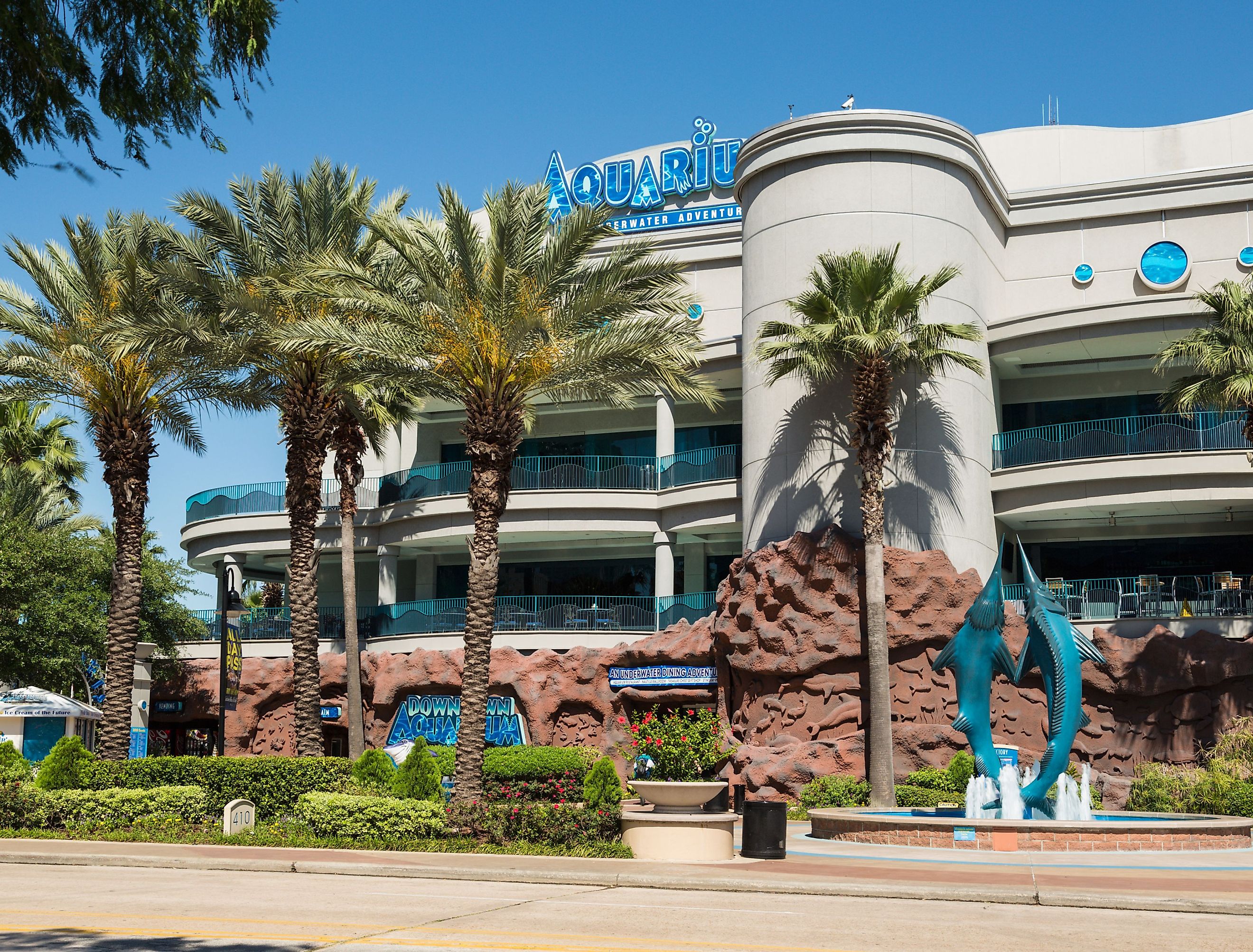 Houston downtown aquarium, Texas. Image credit JSvideos via shutterstock