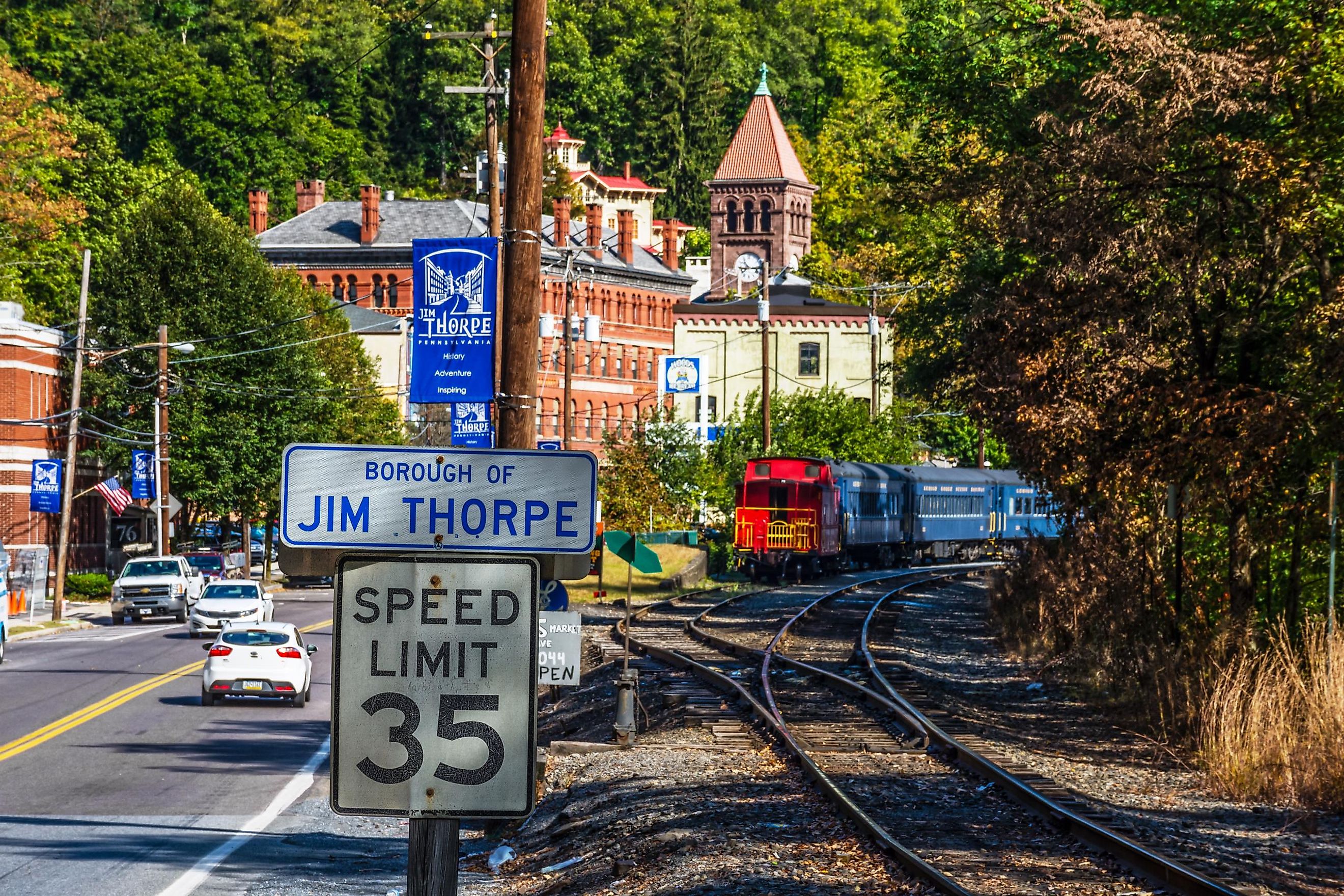 Railroad tracks along Route 209 lead into Scenic Jim Thorpe in Pennsylvania, via Andrew F. Kazmierski / Shutterstock.com