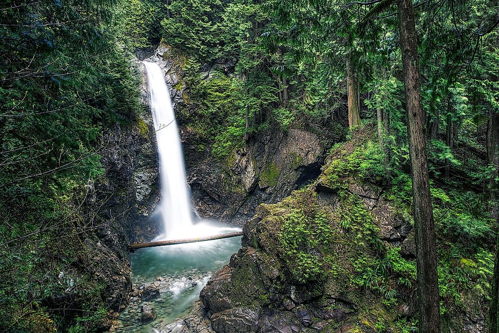The landscape of the Cascade Falls National Park in British Columbia
