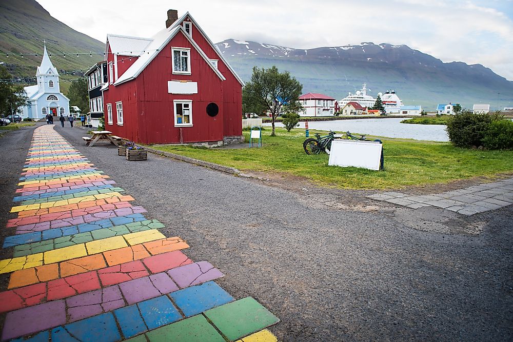 The Global Peace Index Score determines the safety of a country by examining a complicated number of factors such as homicide rate and violent assault rate. By this measure, Iceland is the world's safest country.