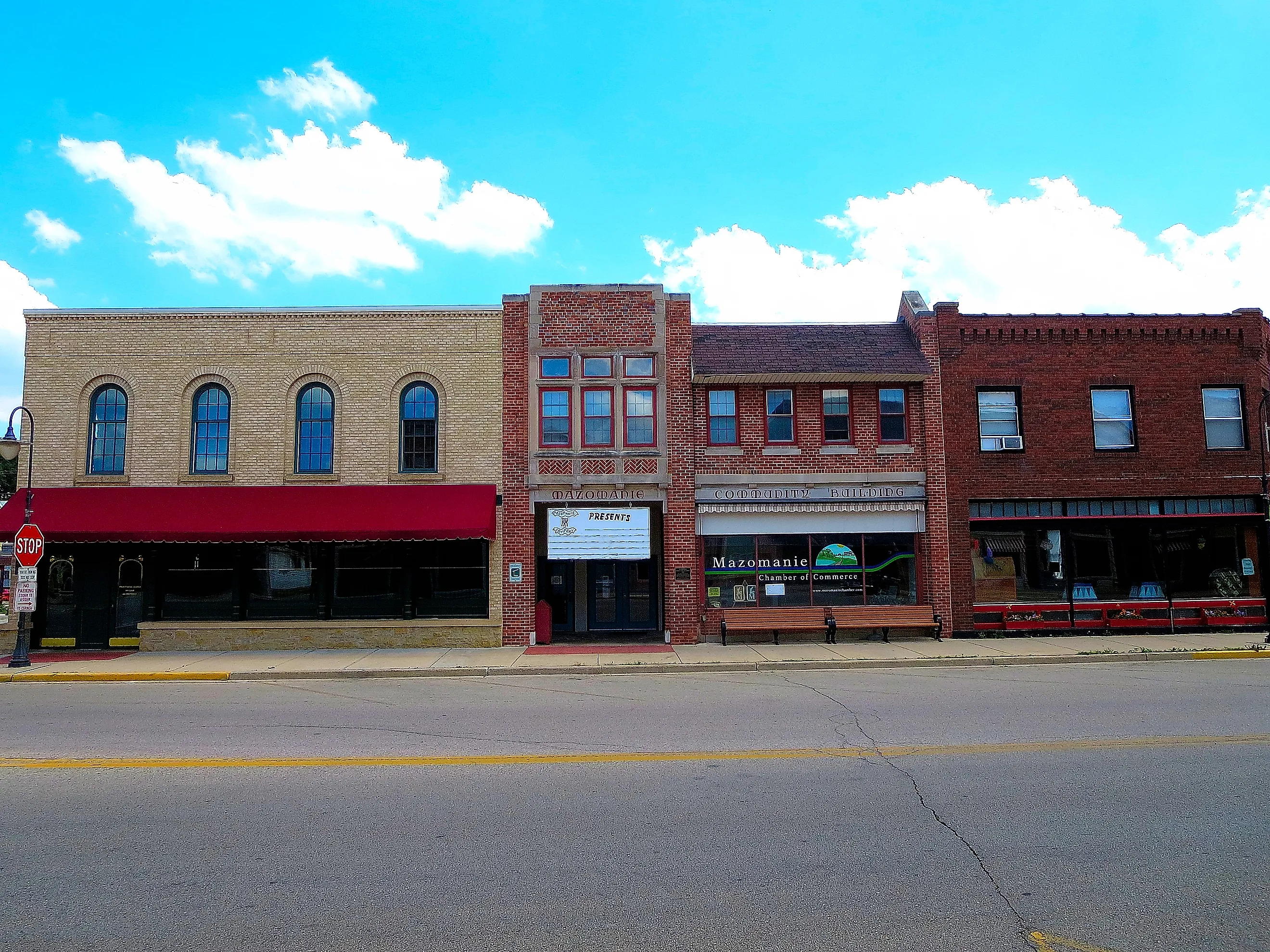 Mazomanie, Wisconsin. Corey Coyle, CC BY 3.0, via Wikimedia Commons.
