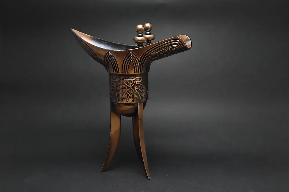 A bronze cup used by the Tang dynasty.