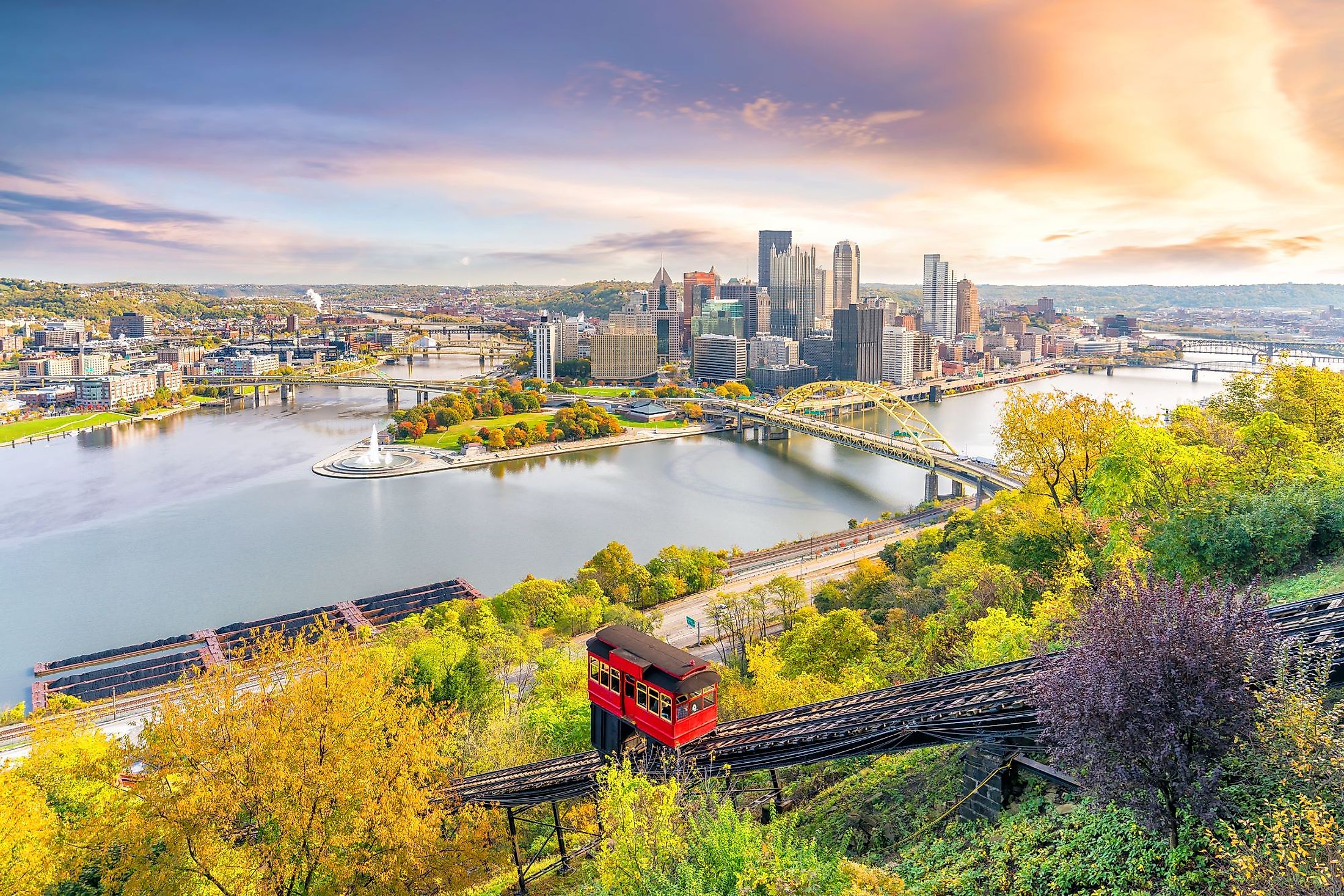 Downtown skyline of Pittsburgh, Pennsylvania at sunset. 