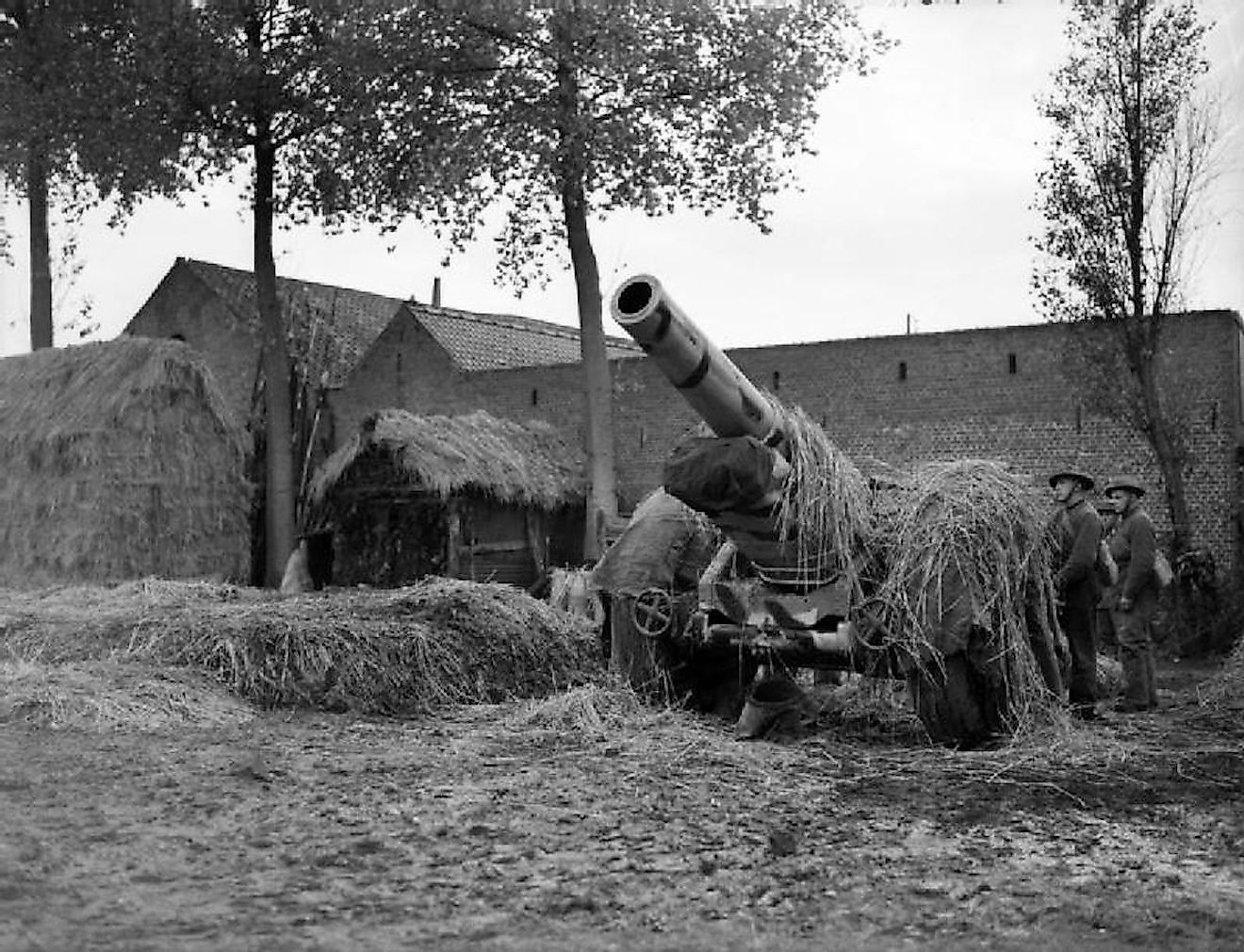 An 8-inch howitzer of the British Expeditionary Force in France during the Phoney War.