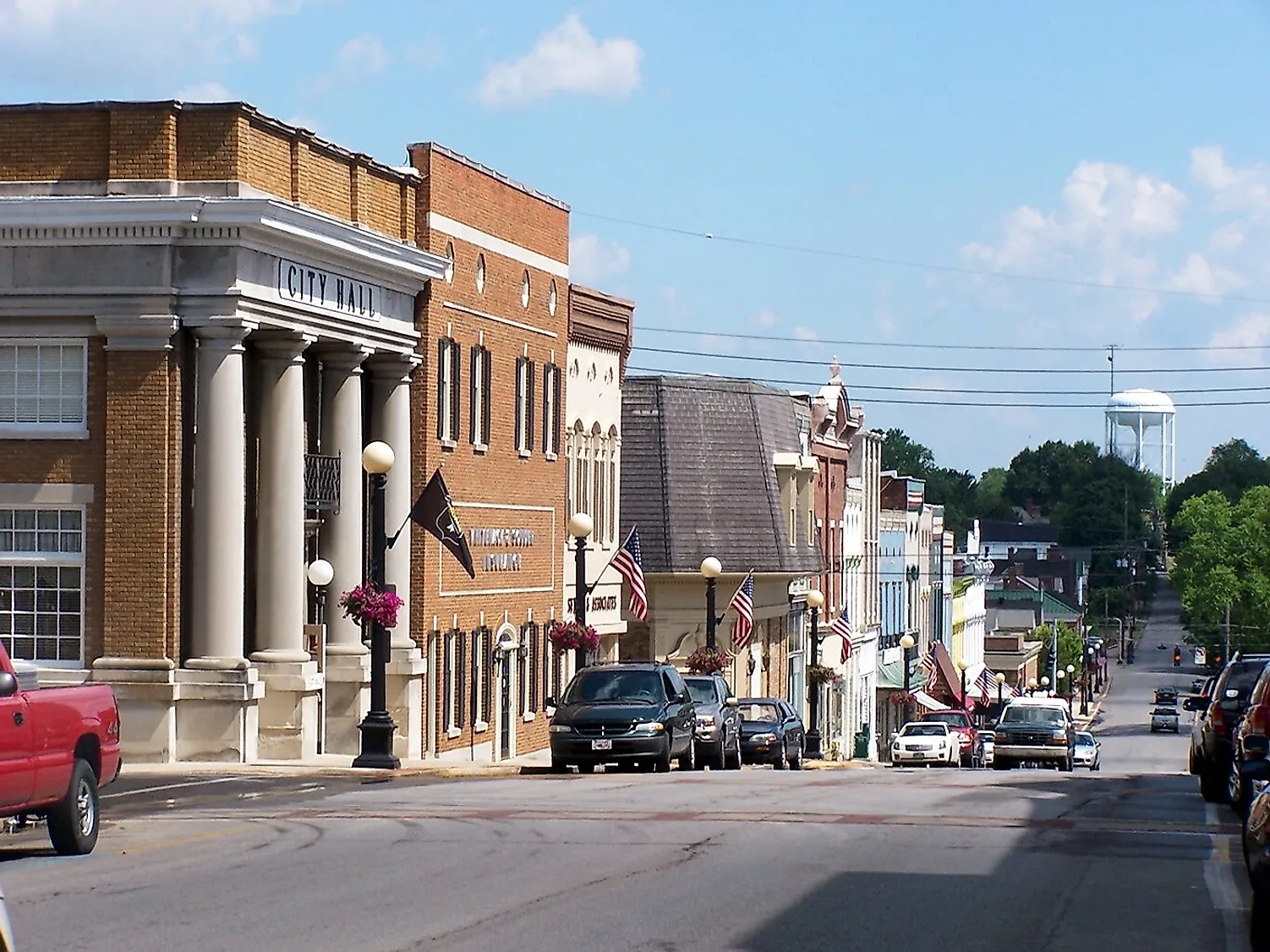 Street view of beautiful downtown Harrodsburg, Kentucky. Editorial Credit: J. Stephen Conn via Flickr