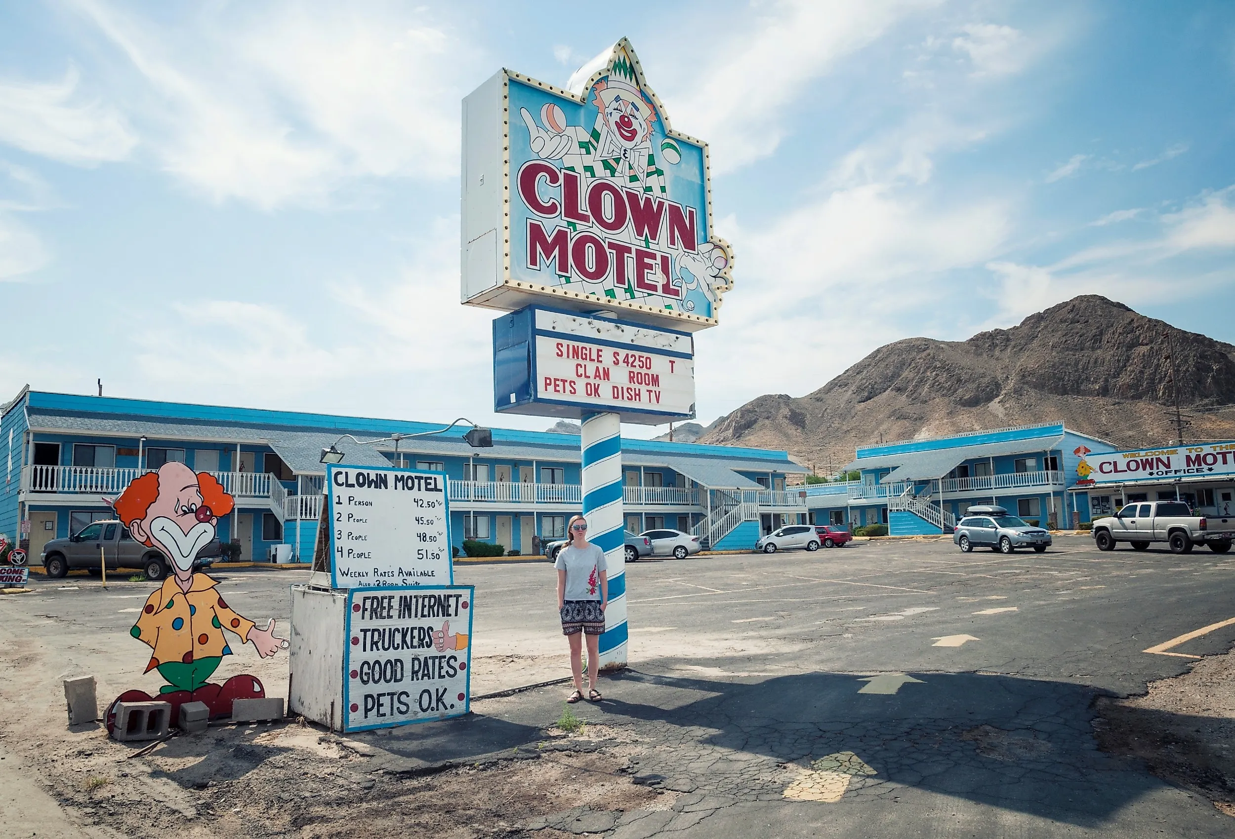 Clown motel in Tonopah, Nevada. Image credit pmvfoto via Shutterstock.