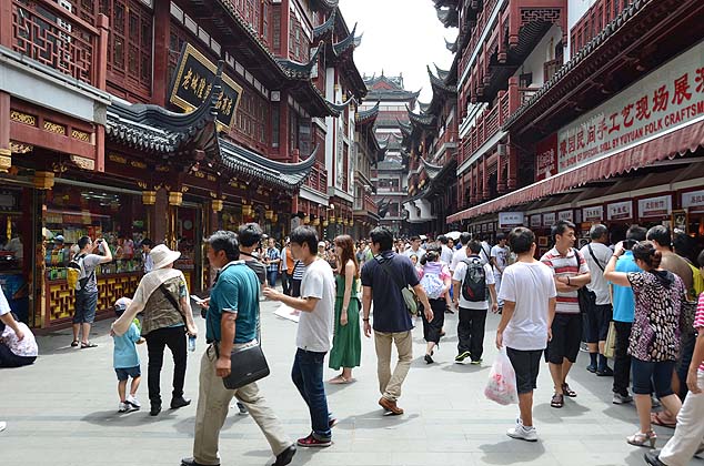shopping in shanghai