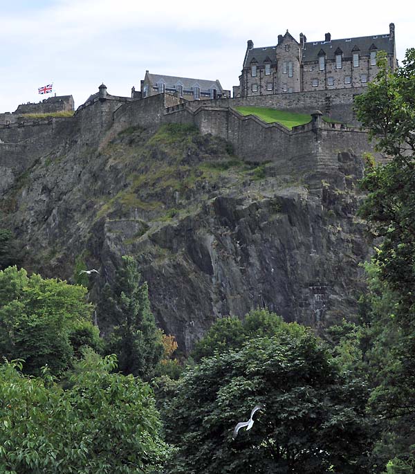 edinburgh castle