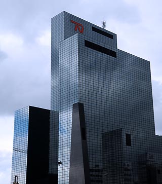 modern buildings rotterdam