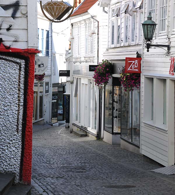 shopping street stavanger norway