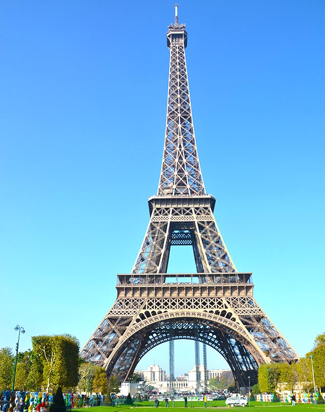 eiffel tower paris