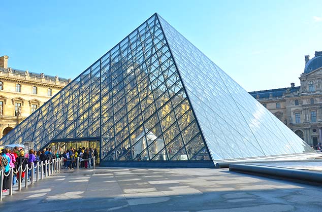 louvre museum paris