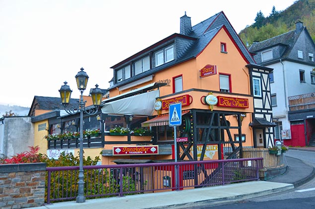 corner cafe cochem germany
