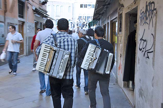 street musicians venice