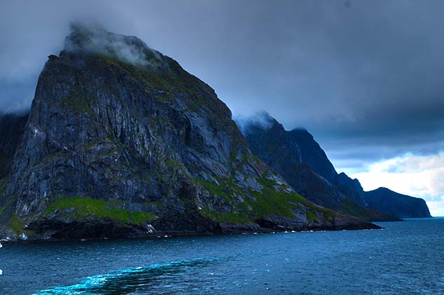 logoten islands norway