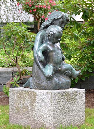 city of roses statue