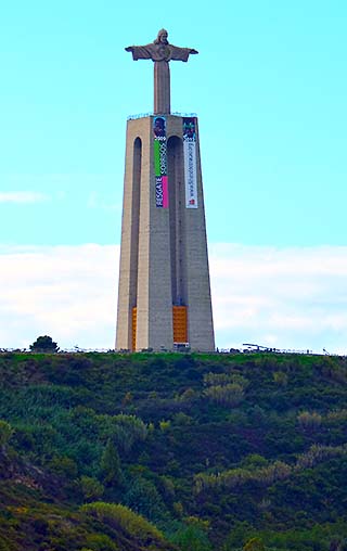 redeemer statue lisbon